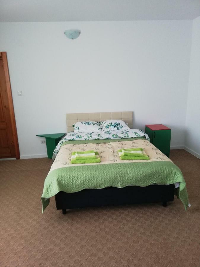 Pensiunea La Safari Târgu Neamț Zewnętrze zdjęcie