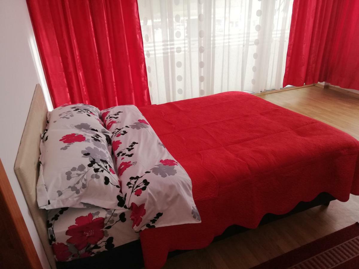 Pensiunea La Safari Târgu Neamț Zewnętrze zdjęcie